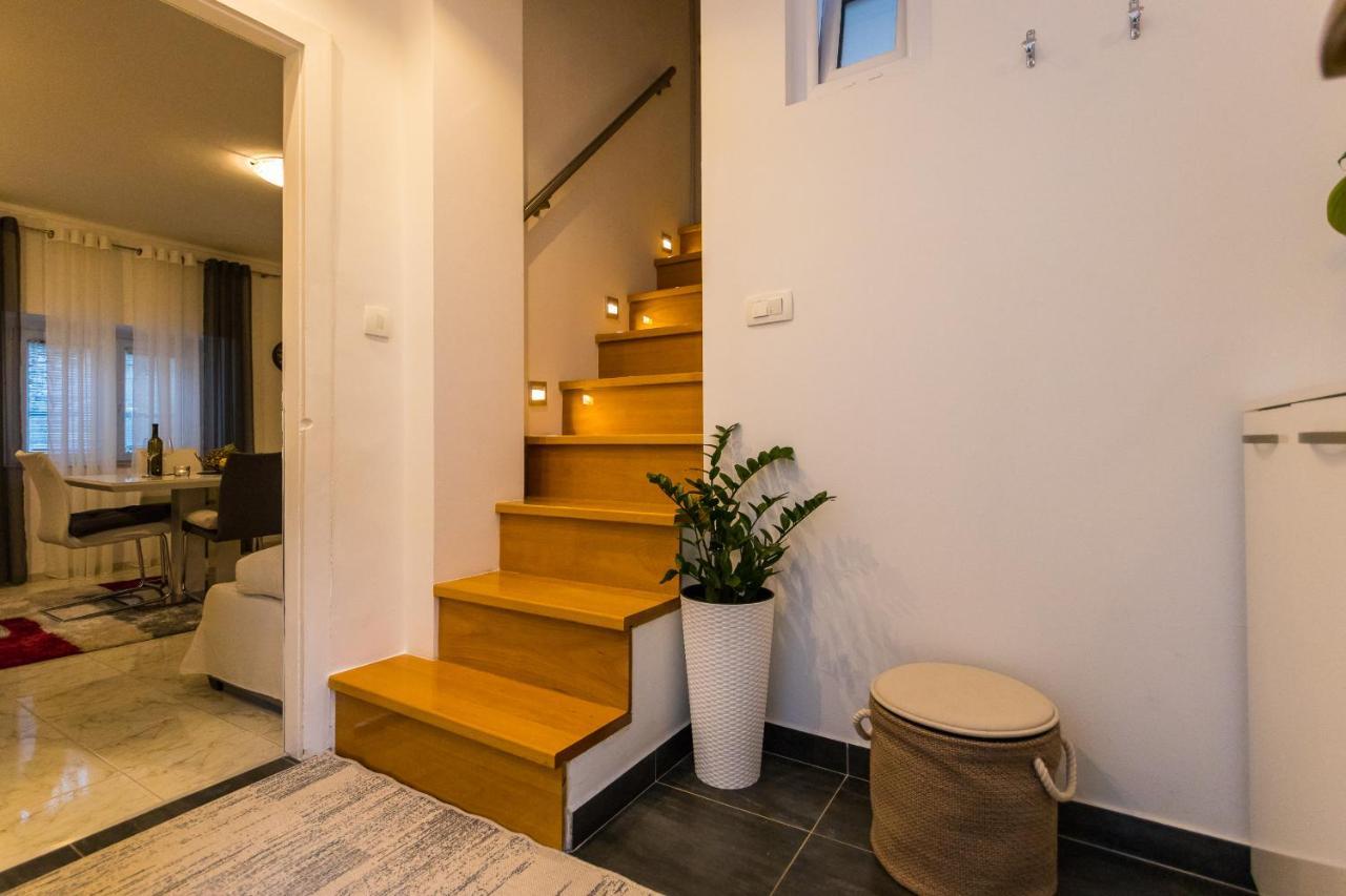 Apartment Vitturina Kastela Exterior photo